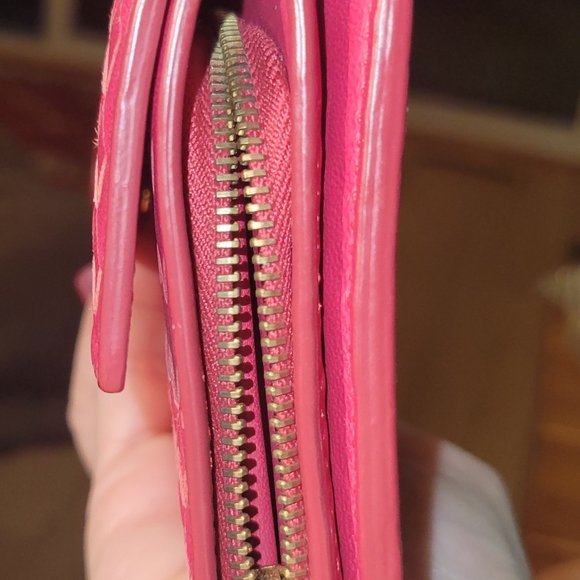 Bottega Veneta Intrecciato Cranberry Woven Leather Clutch - Picture 8 of 11